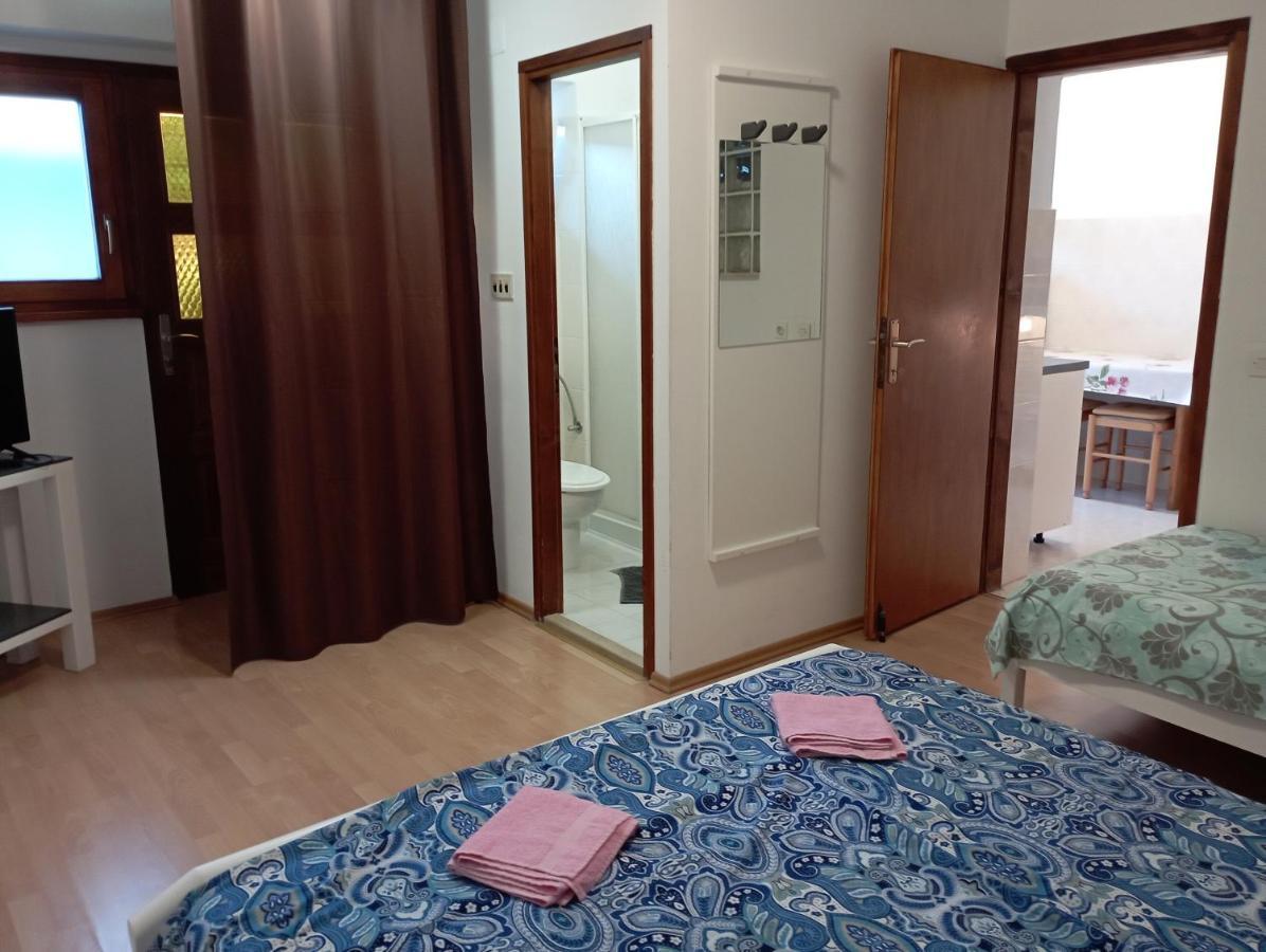 Apartments Mare Novigrad Istria Esterno foto